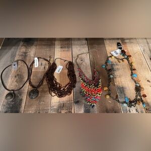 Blowout SALE! 5 Necklaces 👀 Priced together-selling all 5 necklace for 1 price!
